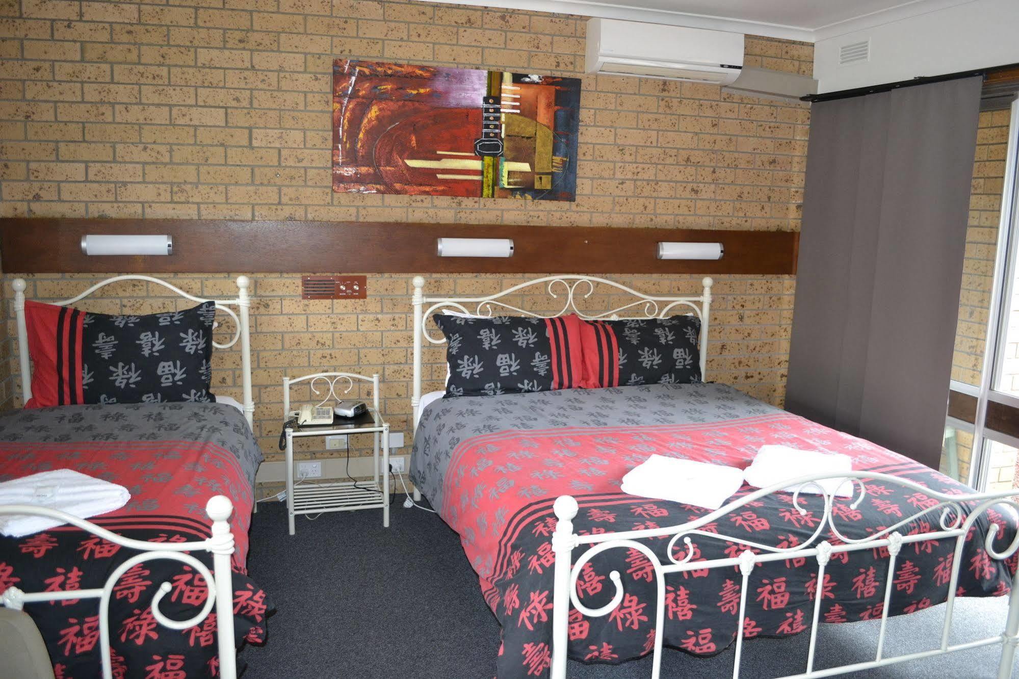 Colac Mid City Motor Inn Exterior photo